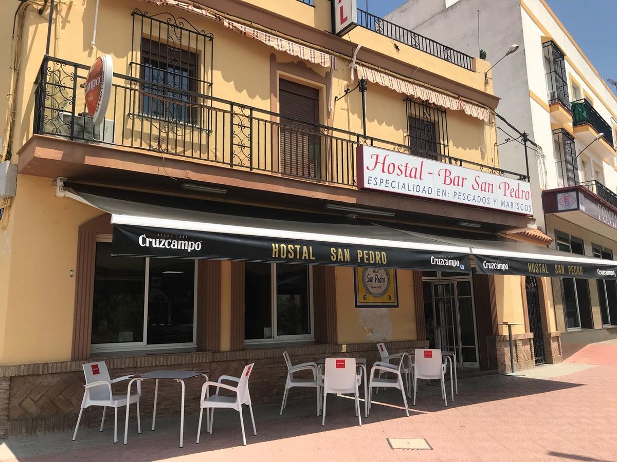 Hostal Bar San Pedro Mairena De Alcor Buitenkant foto